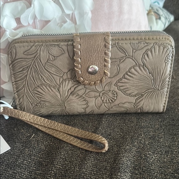 Floral Embossed Tan Wristlet Wallet - Picture 1 of 4